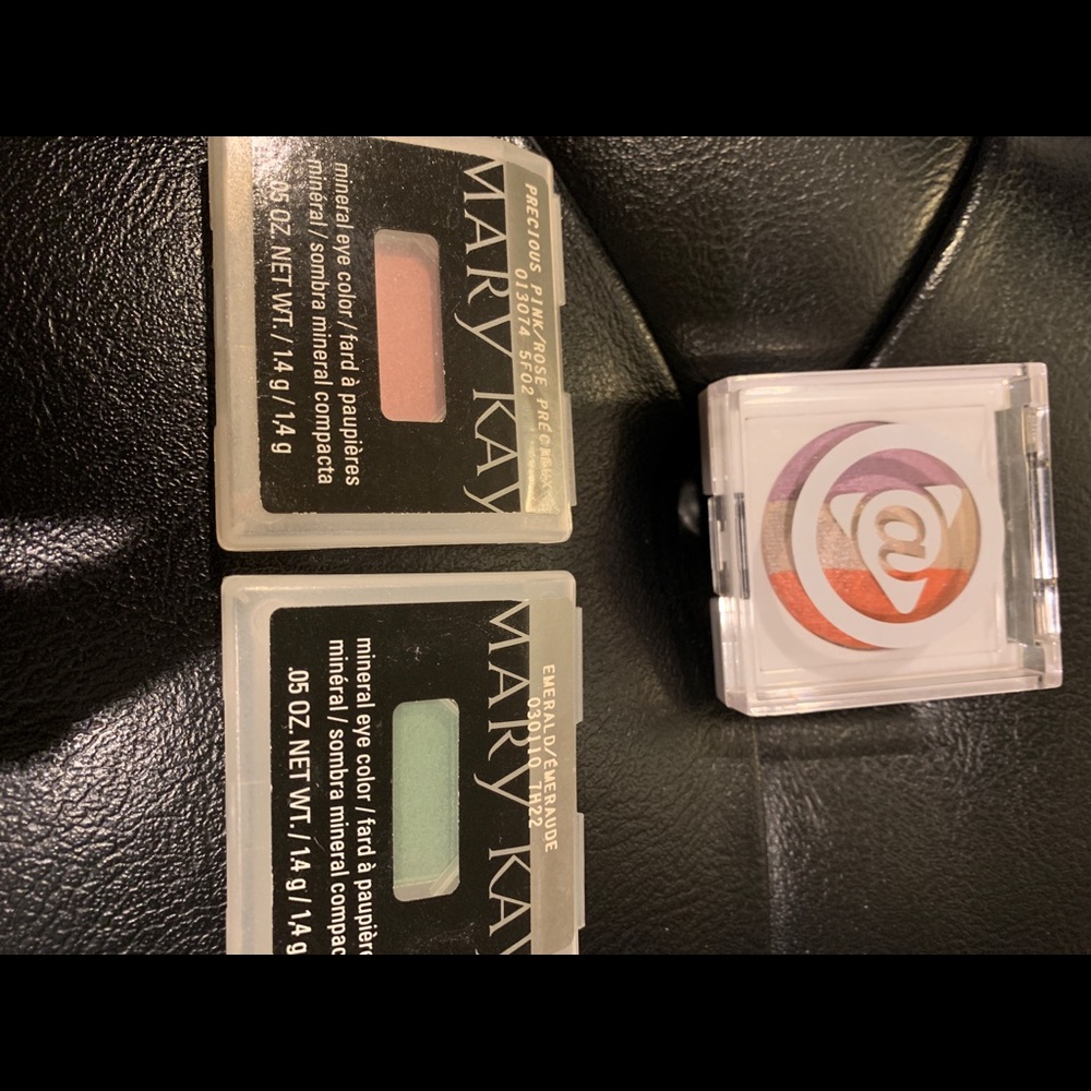 Mary Kay Eye Shadow Set of 3 including fun Trio set